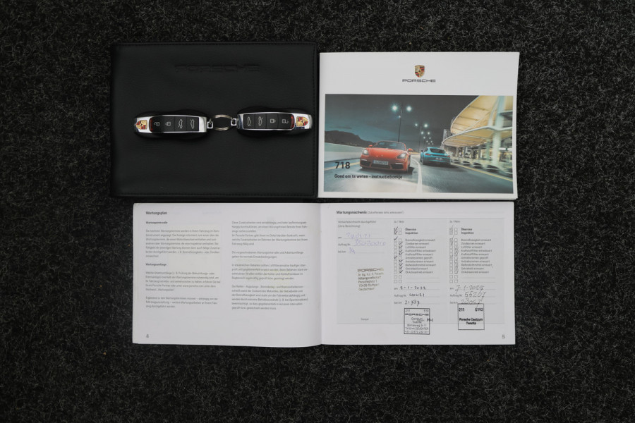 Porsche 718 Boxster 2.0 T Camera, Navigatie, Stoelverwarming, Xenon, PDC