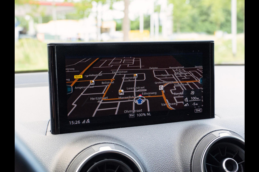 Audi Q2 35 TFSI Advanced edition|CarPlay|Camera|Elek klep