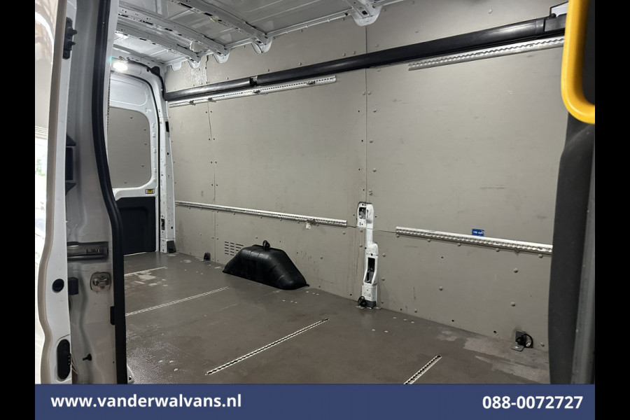 Ford Transit 2.0 TDCI 131pk L4H3 Jumbo Euro6 Airco | Camera | Cruisecontrol | Verwarmde voorruit Parkeersensoren, Bijrijdersbank