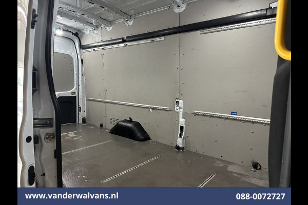 Ford Transit 2.0 TDCI 131pk L4H3 Jumbo Euro6 Airco | Camera | Cruisecontrol | Verwarmde voorruit Parkeersensoren, Bijrijdersbank
