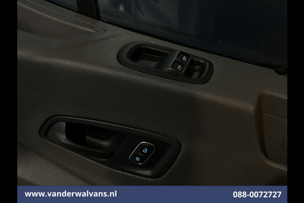 Ford Transit 2.0 TDCI 131pk L4H3 Jumbo Euro6 Airco | Camera | Cruisecontrol | Verwarmde voorruit Parkeersensoren, Bijrijdersbank