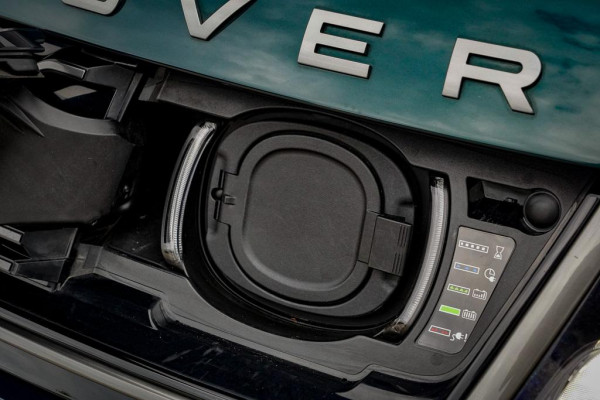 Land Rover Range Rover Sport 2.0 P400e HSE Dynamic / SVO British Racing Green / Pano / Drive Pro / Trekhaak / Incl BTW