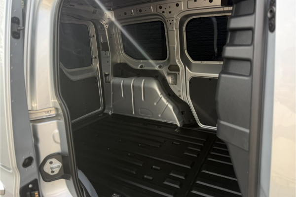 Volkswagen Caddy Cargo 1.5 TSI DSG-7 | Ergo | Camera | Carplay | ACC | Groot Scherm