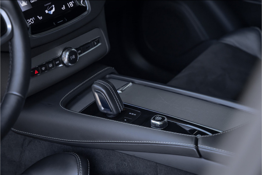 Volvo XC90 2.0 T8 Recharge AWD R-Design 22'' - Pano - 7p