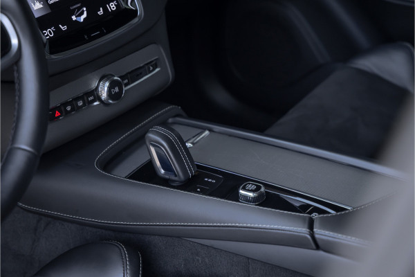Volvo XC90 2.0 T8 Recharge AWD R-Design 22'' - Pano - 7p