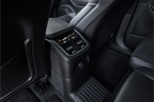 Volvo XC90 2.0 T8 Recharge AWD R-Design 22'' - Pano - 7p