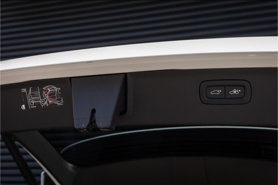 Volvo XC90 2.0 T8 Recharge AWD R-Design 22'' - Pano - 7p