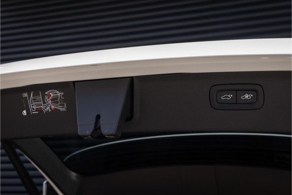 Volvo XC90 2.0 T8 Recharge AWD R-Design 22'' - Pano - 7p
