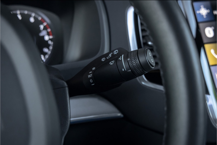 Volvo XC90 2.0 T8 Recharge AWD R-Design 22'' - Pano - 7p