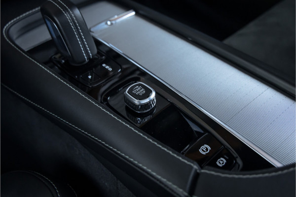 Volvo XC90 2.0 T8 Recharge AWD R-Design 22'' - Pano - 7p
