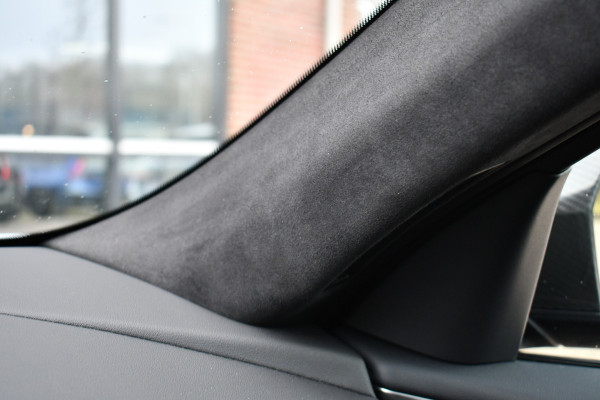 BMW M5 Touring | Kreidegrau Ind. | Ultimate Pack | Keramisch | Pano | Trekh | B&W | DA+