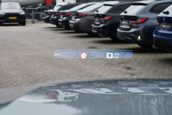 BMW M5 Touring | Kreidegrau Ind. | Ultimate Pack | Keramisch | Pano | Trekh | B&W | DA+