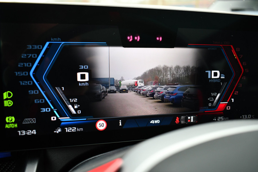 BMW M5 Touring | Kreidegrau Ind. | Ultimate Pack | Keramisch | Pano | Trekh | B&W | DA+