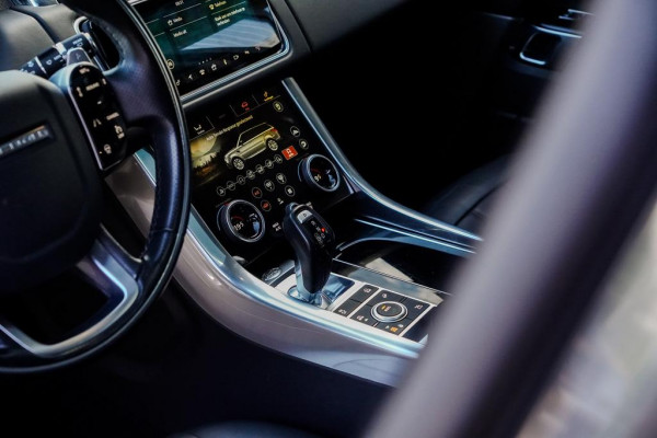 Land Rover Range Rover Sport P400 HSE Dynamic Stealth / Pano / 6-Cil / 22'' / Trekhaak
