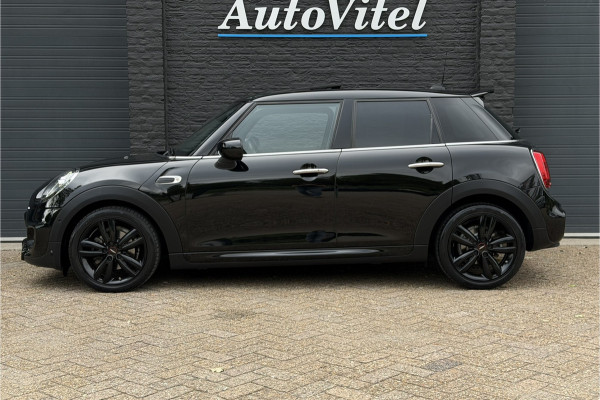 MINI 5-deurs 1.5 Cooper Dalston JCW pakket | Panodak | Kuipstoelen | Sfeerverlichting | Stoelverwarming