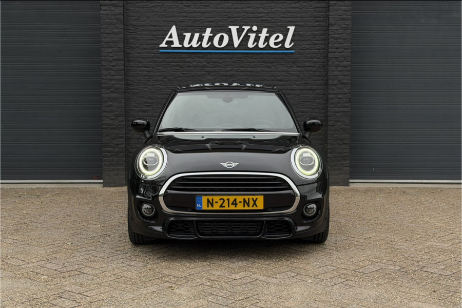 MINI 5-deurs 1.5 Cooper Dalston JCW pakket | Panodak | Kuipstoelen | Sfeerverlichting | Stoelverwarming