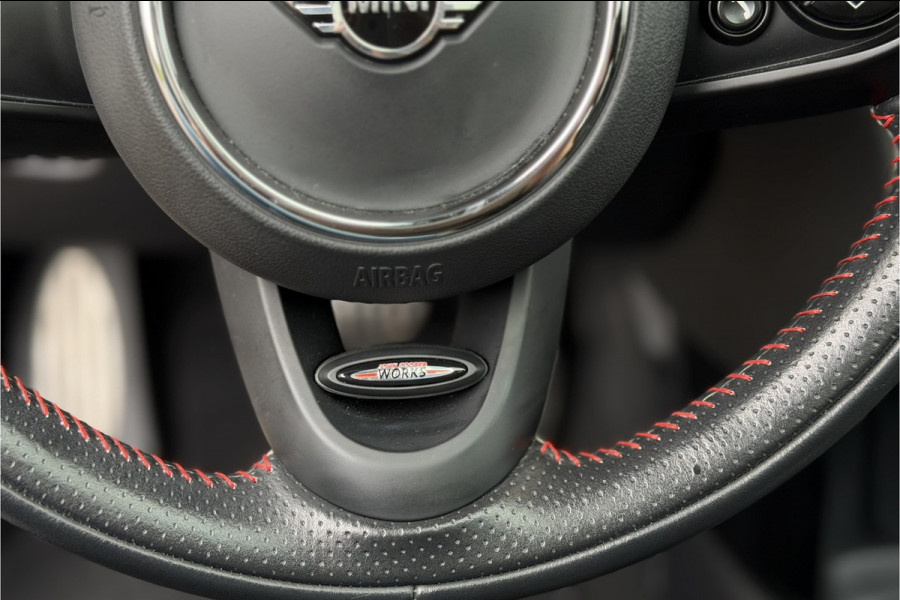 MINI 5-deurs 1.5 Cooper Dalston JCW pakket | Panodak | Kuipstoelen | Sfeerverlichting | Stoelverwarming
