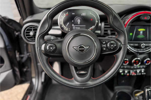 MINI 5-deurs 1.5 Cooper Dalston JCW pakket | Panodak | Kuipstoelen | Sfeerverlichting | Stoelverwarming