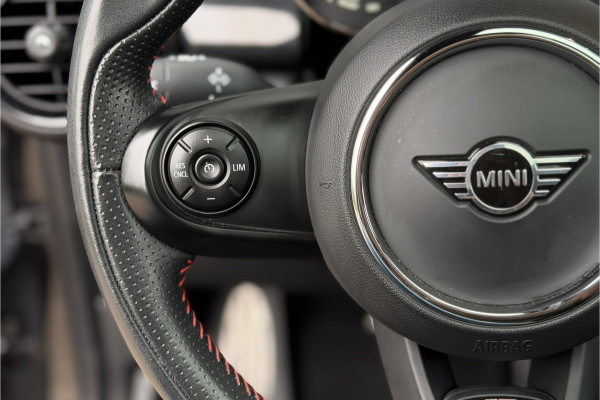 MINI 5-deurs 1.5 Cooper Dalston JCW pakket | Panodak | Kuipstoelen | Sfeerverlichting | Stoelverwarming