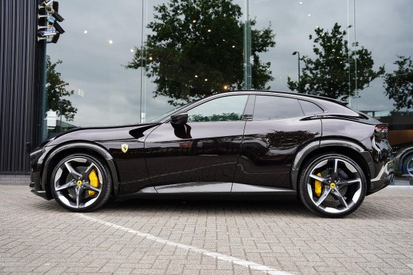 Ferrari Purosangue 6.5 V12 / Full Carbon Pack / Lifting / Panoramadak