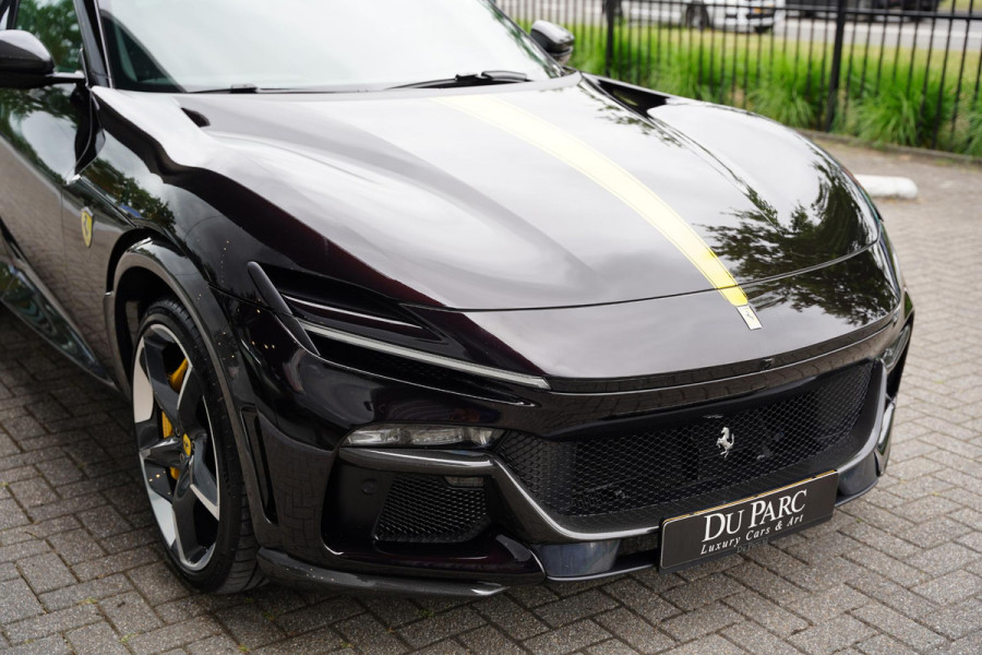 Ferrari Purosangue 6.5 V12 / Full Carbon Pack / Lifting / Panoramadak