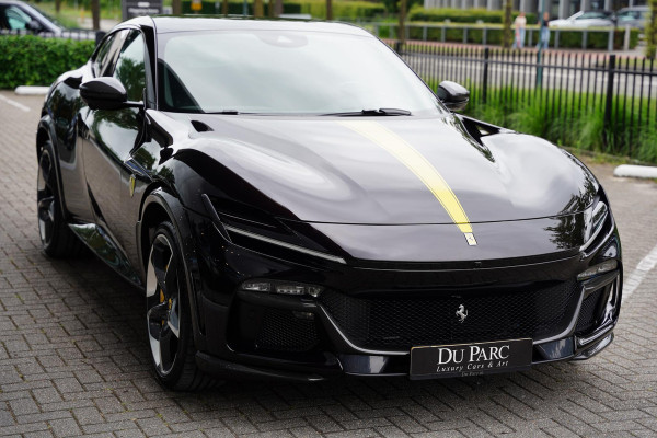 Ferrari Purosangue 6.5 V12 / Full Carbon Pack / Lifting / Panoramadak