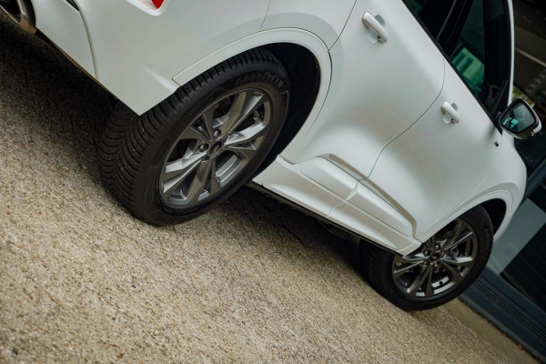Ford Kuga 2.5 PHEV ST-Line / Elek Klep / Winter Pack / All Season / Trekhaakvoorbereiding / Privacy Glas / Incl BTW