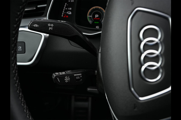 Audi A6 Avant 55 TFSI e quattro Competition | Panoramadak | Camera | Black Optic | Adaptive Cruise | Stuur + Stoelverwarming |