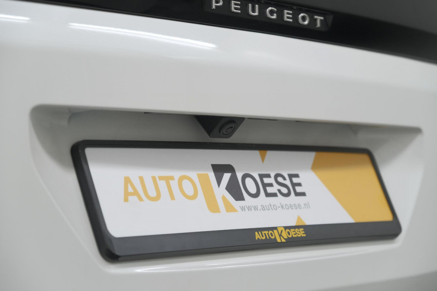Peugeot 3008 PureTech 130 EAT8 Style | Camera | Parkeersensoren | Navigatie | Apple Carplay