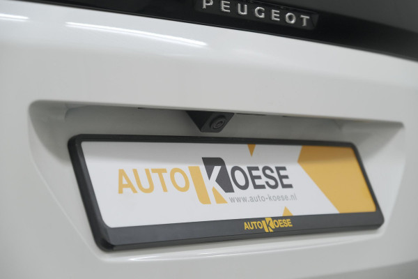 Peugeot 3008 PureTech 130 EAT8 Style | Camera | Parkeersensoren | Navigatie | Apple Carplay
