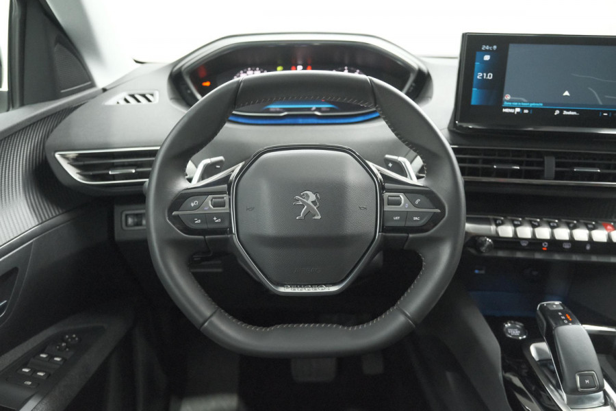 Peugeot 3008 PureTech 130 EAT8 Style | Camera | Parkeersensoren | Navigatie | Apple Carplay