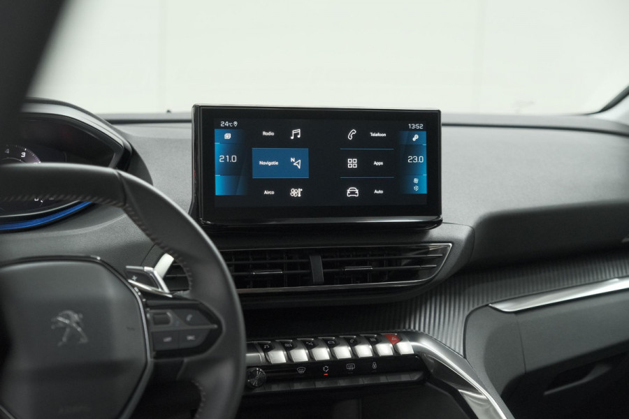 Peugeot 3008 PureTech 130 EAT8 Style | Camera | Parkeersensoren | Navigatie | Apple Carplay