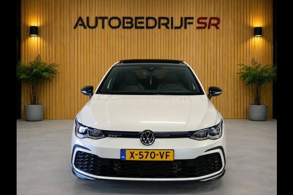 Volkswagen Golf 1.4 eHybrid GTE Pano! Hud! IQ! Standkachel! StoelW! StuurW! Camera!