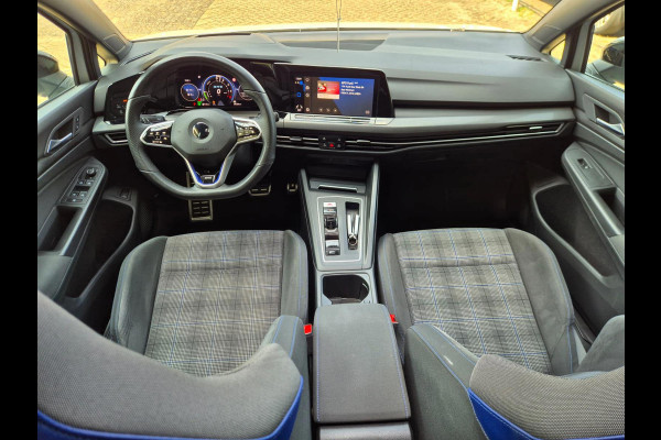 Volkswagen Golf 1.4 eHybrid GTE Pano! Hud! IQ! Standkachel! StoelW! StuurW! Camera!
