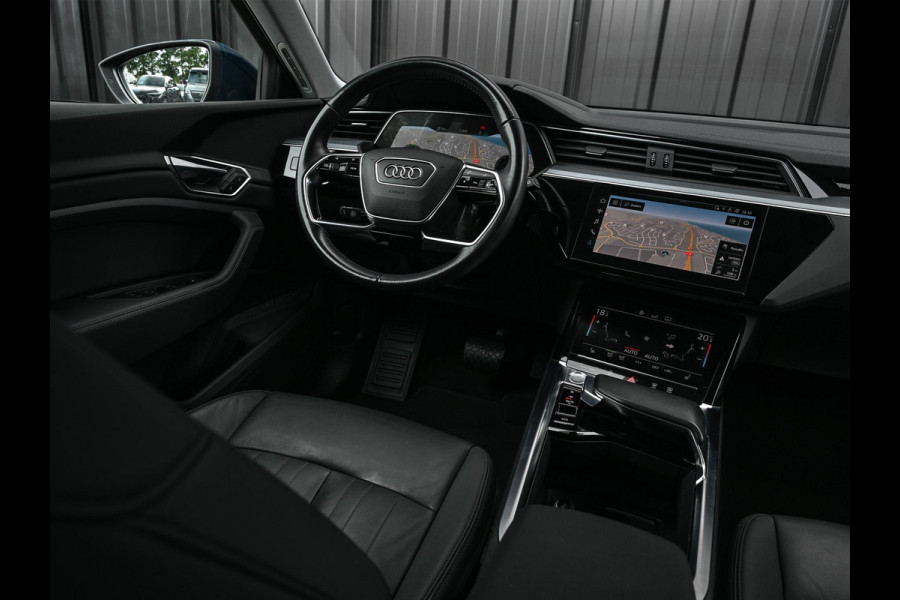 Audi e-tron e-tron 50 quattro Launch edition plus 71 kWh | Panoramadak | Luchtvering | Adaptive Cruise | Memory Seats | Stoelverwarming | PDC V+A |