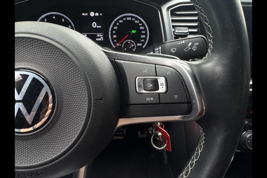 Volkswagen T-Roc Cabrio 1.5 TSI R-LINE DSG NAVI/CAMERA/STOELVERW.