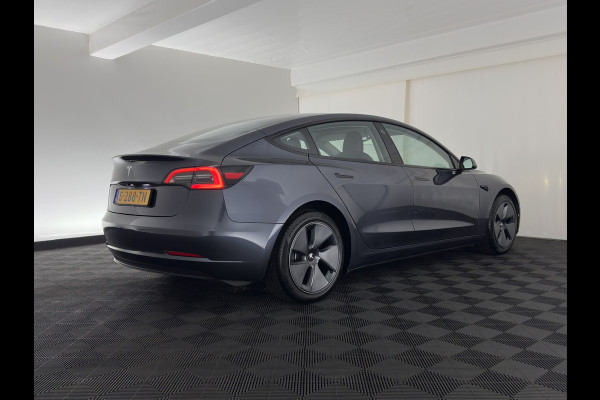 Tesla Model 3 Standard RWD Plus 60 kWh [3-Fase-11kW] (INCL-BTW) Aut. *PANO | AUTOPILOT | LEATHER | KEYLESS | FULL-LED | MEMORY-PACK | TOPVIEW | DAB | CARPLAY | DIGI-COCKPIT | LANE-ASSIST | HEATED- COMFORTSEATS | 19"ALU*