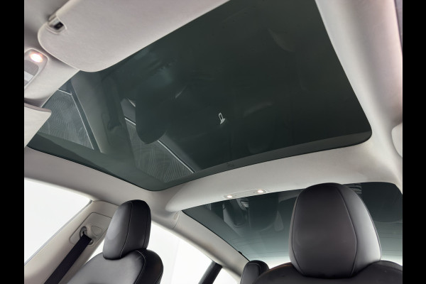 Tesla Model 3 Standard RWD Plus 60 kWh [3-Fase-11kW] (INCL-BTW) Aut. *PANO | AUTOPILOT | LEATHER | KEYLESS | FULL-LED | MEMORY-PACK | TOPVIEW | DAB | CARPLAY | DIGI-COCKPIT | LANE-ASSIST | HEATED- COMFORTSEATS | 19"ALU*
