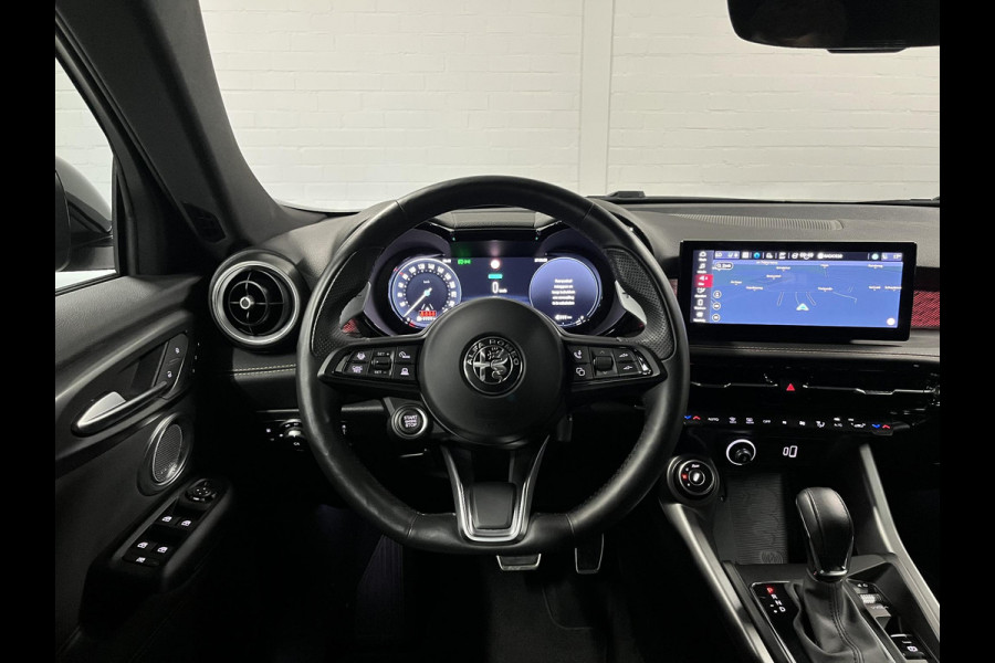 Alfa Romeo Tonale 1.3 Plug-in VELOCE Adapt. cruise | Harman/Kardon | Stoelventilatie en verwarming | 360 camera | Sfeerverlichting | Stuurverwarming | Leder
