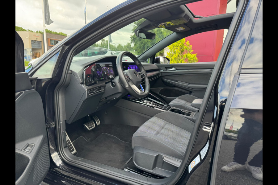 Volkswagen Golf 1.4 eHybrid GTE | Pano | ACC | Apple CarPlay / Android Auto