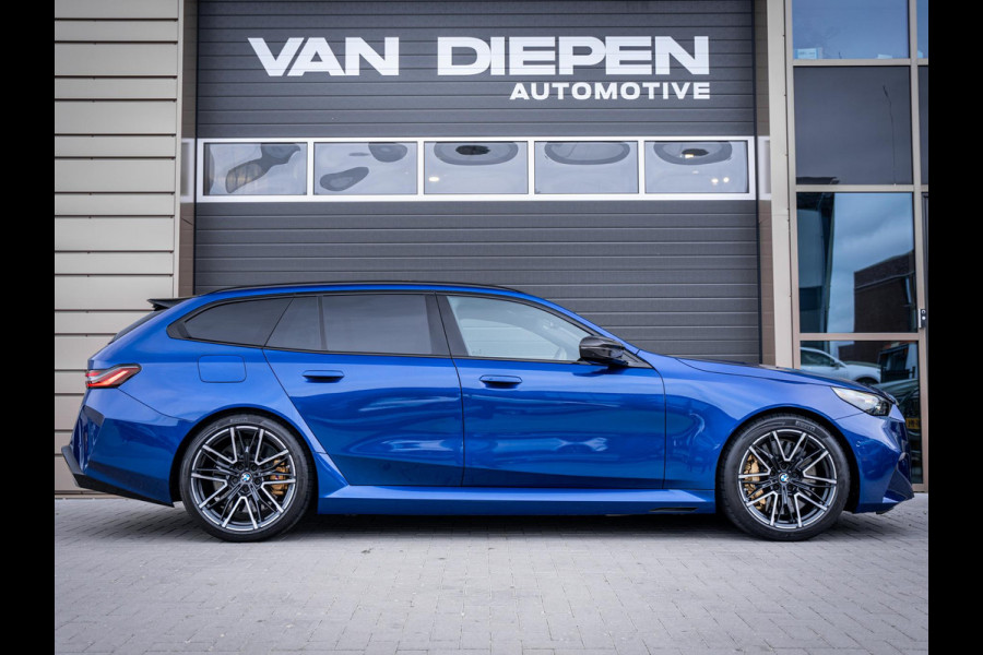 BMW 5 Serie Touring M5 728PK - M-Drivers Pack l Ceramic l B&W