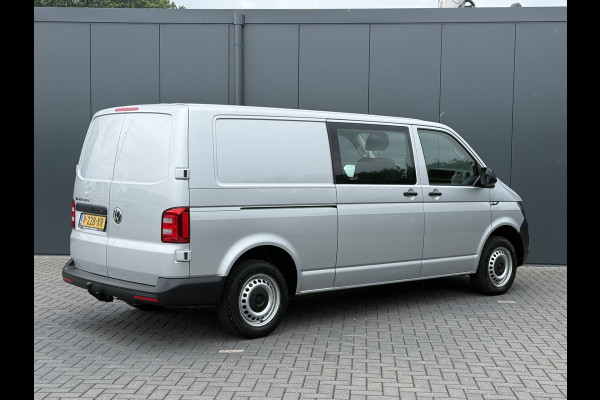 Volkswagen Transporter 2.0 TDI 150 PK / L2H1 / DUBBELE CABINE / TREKHAAK / 1e EIG. / AIRCO / CRUISE / ISOFIX / NAVI