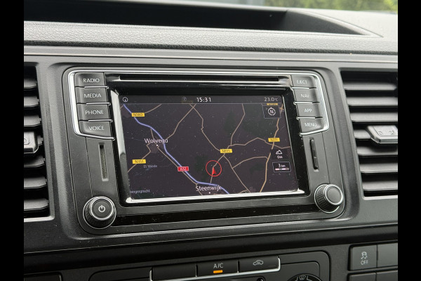 Volkswagen Transporter 2.0 TDI 150 PK / L2H1 / DUBBELE CABINE / TREKHAAK / 1e EIG. / AIRCO / CRUISE / ISOFIX / NAVI