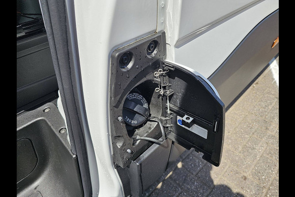 Iveco Daily 35S18HV 3.0 L4H2 3.0 Automaat 3zits Airco HI-Connect LED Adaptive Cruise Control