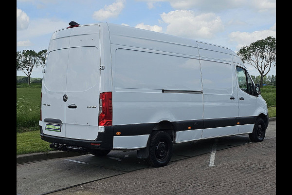 Mercedes-Benz Sprinter 316 2.2 CDI L3H2 EURO VI-D 3.5T-Trekhaak Mbux10 + Navi 3-Zits Comfort-Stoel Stoelverwarming 163Pk Euro6 Leer!