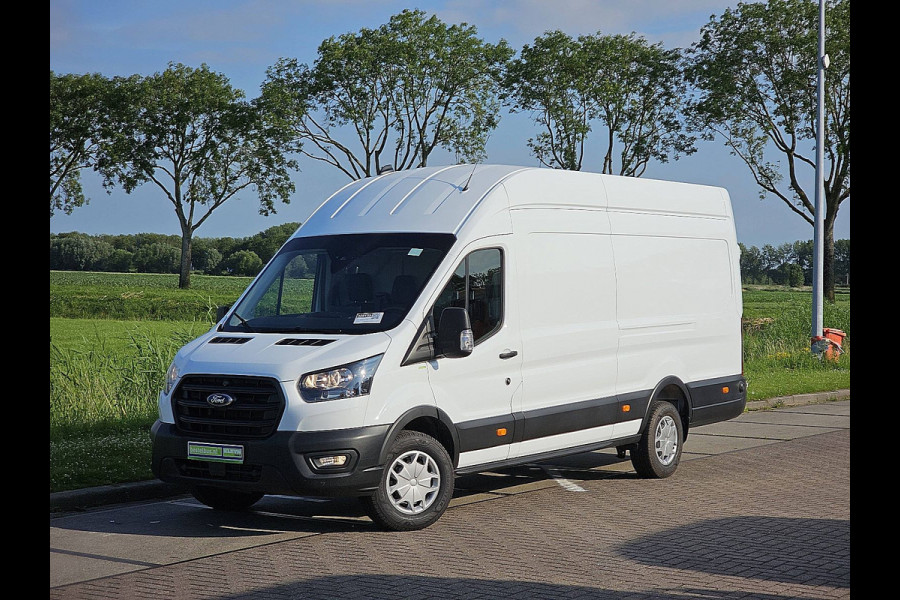 Ford Transit 350 2.0 TDCI L4H3 Trend 131pk | Camera | Navi | Verlengde Fabrieksgarantie | Parkeersensoren | 3zits | 256° deuren