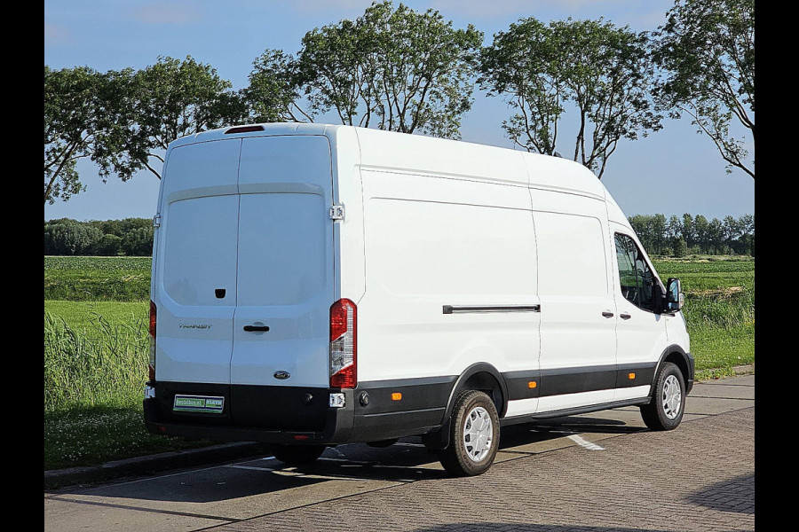 Ford Transit 350 2.0 TDCI L4H3 Trend 131pk | Camera | Navi | Verlengde Fabrieksgarantie | Parkeersensoren | 3zits | 256° deuren