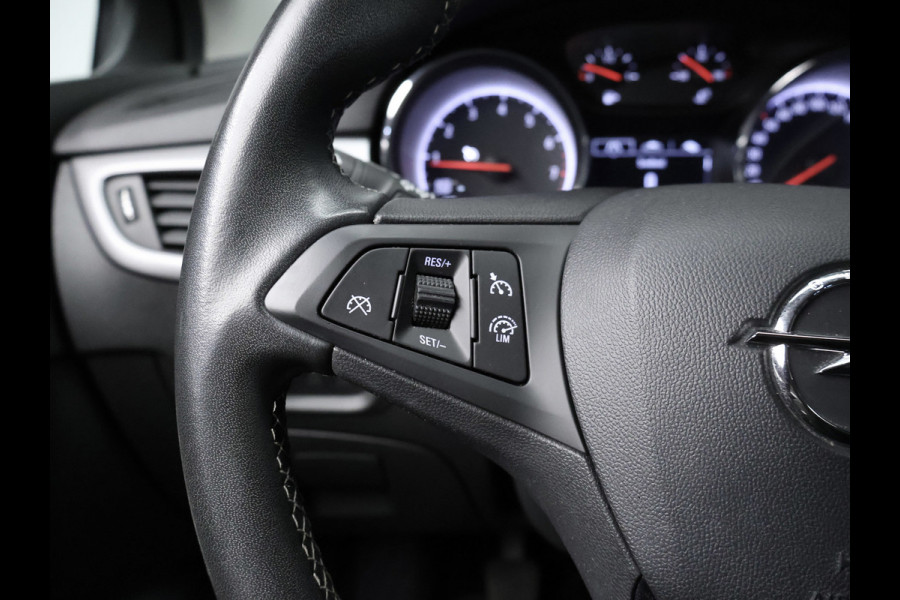 Opel Astra 1.2 Edition Sport (APPLE CARPLAY,NAVI,PDC,CRUISE,GETINT,SPORTSTOELEN,LM VELGEN,NETTE STAAT)