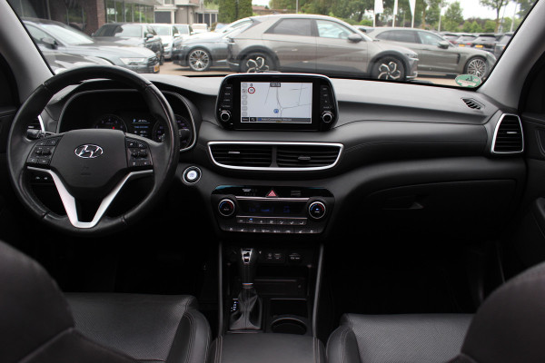 Hyundai Tucson 1.6 T-GDI Premium / Full option! / Panoramadak / 360Camera / Leder / Keyless / 19'' / CarPlay / Stoelventilatie+Verwarming / Stuurverwarmd / Dodehoek / DAB / ACC