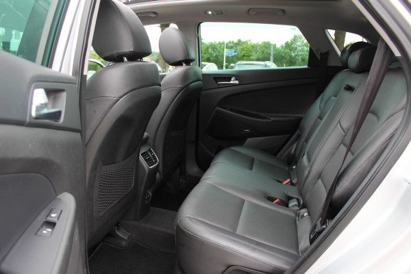 Hyundai Tucson 1.6 T-GDI Premium / Full option! / Panoramadak / 360Camera / Leder / Keyless / 19'' / CarPlay / Stoelventilatie+Verwarming / Stuurverwarmd / Dodehoek / DAB / ACC